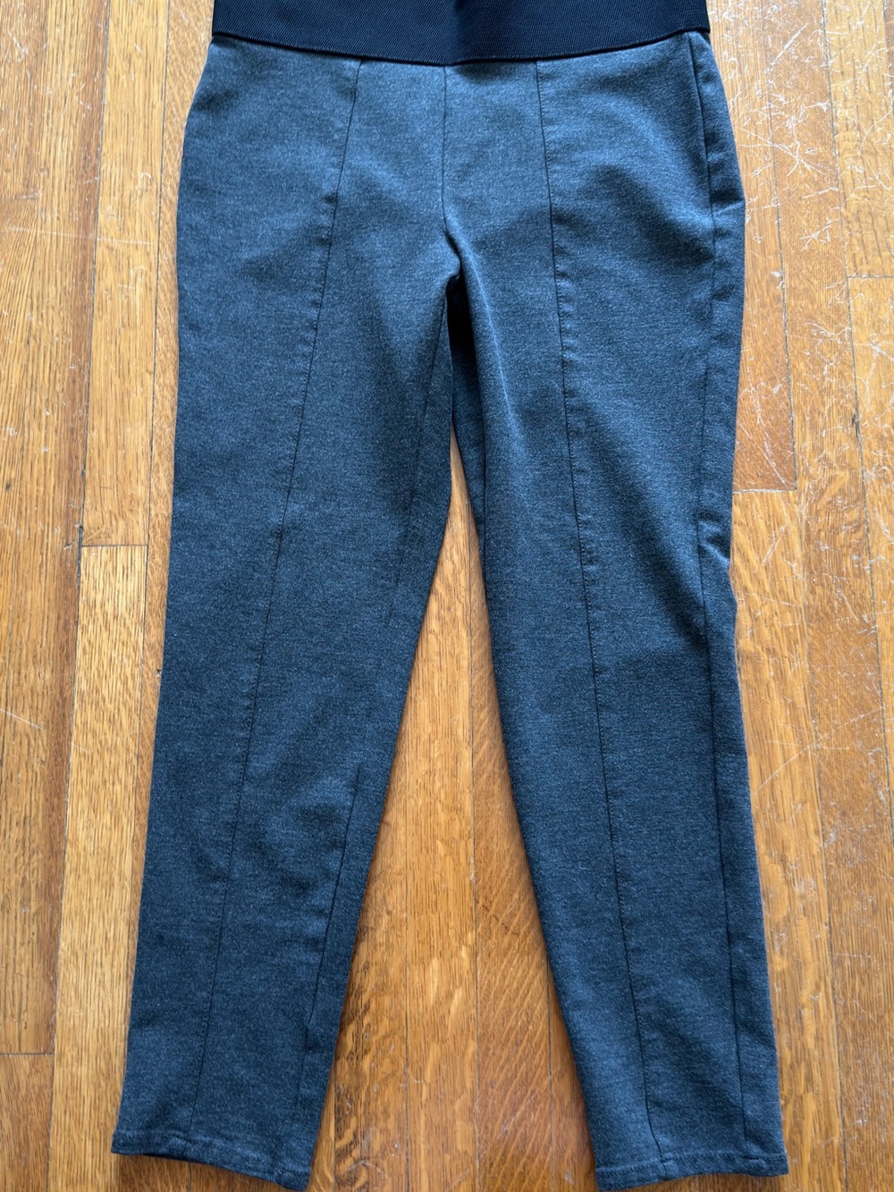 Women's elastic waist gray Ponte Knit Pants/leggings by Bandolino, size 14